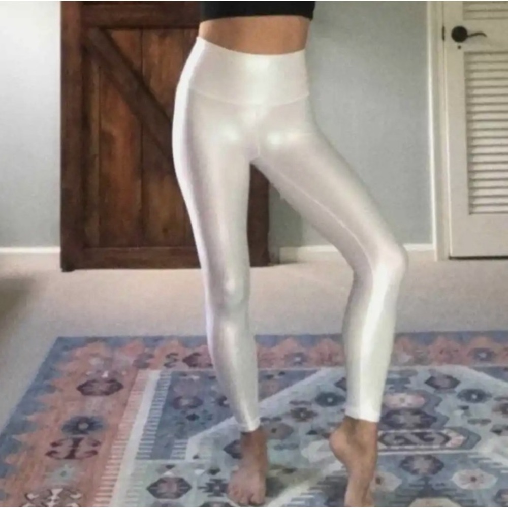 Zyia active White Unicorn Luxe 7/8 24” legging Size 6-8